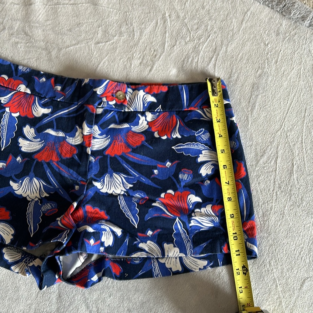 JCrew Women’s Red and Blue Floral Shorts - 8 - Picture 2 of 4